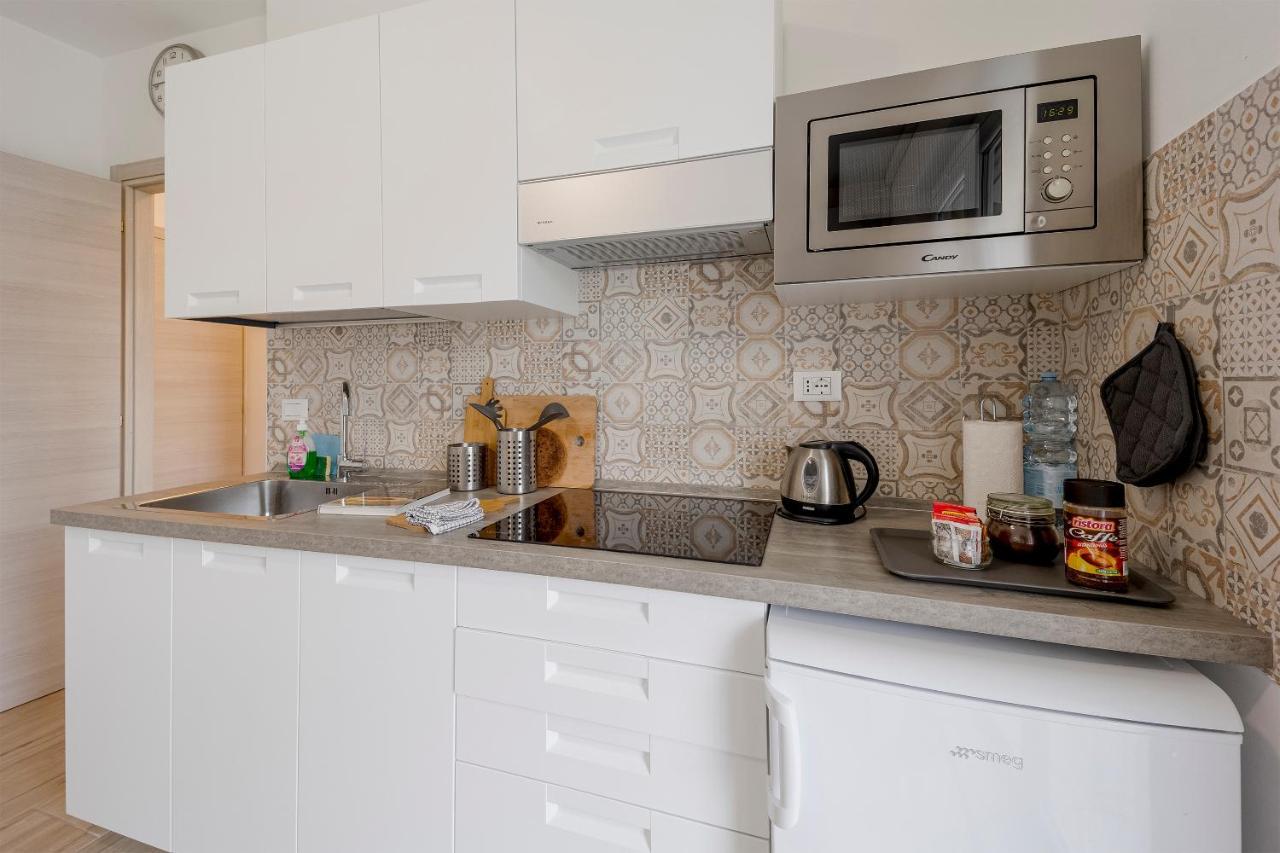 Il Gattino Di Porto - Apt 5 - Bilocale Terrazzo Piscina Imperia Εξωτερικό φωτογραφία