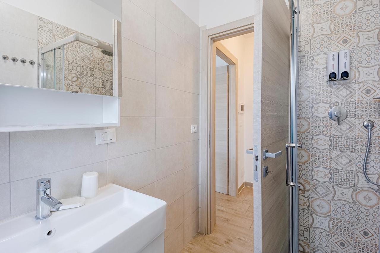 Il Gattino Di Porto - Apt 5 - Bilocale Terrazzo Piscina Imperia Εξωτερικό φωτογραφία